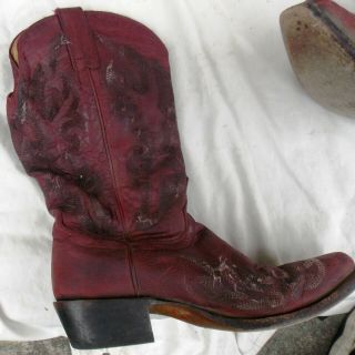 Screen Worn Z - Nation Red ' s Shyanne Boots Prop from Z - Nation 4