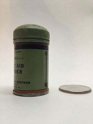 Vintage Wyeth ' s First Aid Powder Tin with Powder Trial Size Mini Medical C14 2