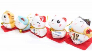 Set Of 5 Japanese Cat Figurines Cute Smiley Waving Lucky Fortune Cat