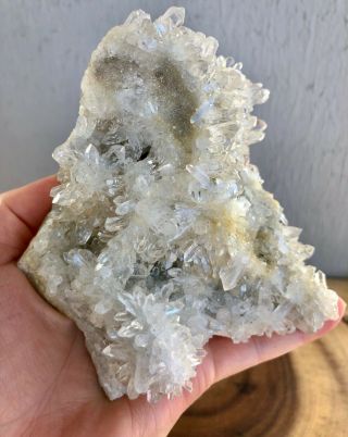 Sparkly Self - Standing All - Sided Crystal Quartz Cluster On Matrix 510 Grams