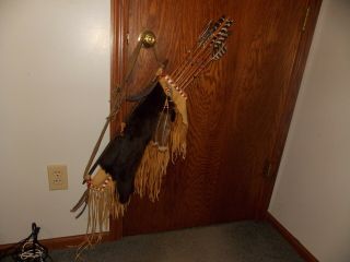Indian Quiver 8 Arrows With Arrow Heads