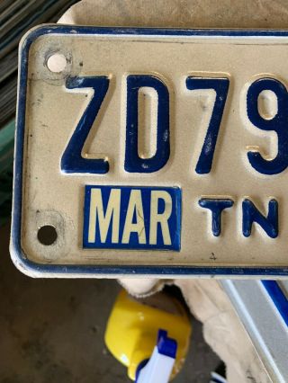 Tennessee Motorcycle License Plate 1995.  tag 2000.  ZD - 7927. 2