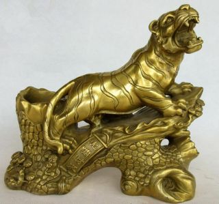 China Brass Wealth Money Coin Angry Animal Zodiac Tiger Roar Brush Pot Statue