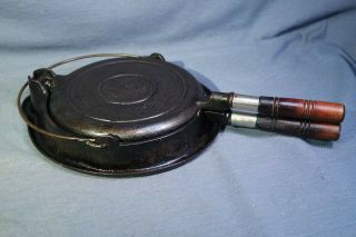 Wagner Ware Round Waffle Maker Model 1408 Patent 1925 Cleaned & Seasoned