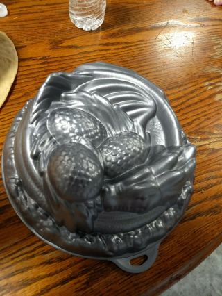 Thinkgeek Sleeping Dragon With 3 Eggs Cake Pan Great For Game Of Thrones Cakes