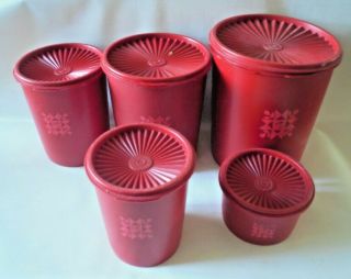 Tupperware Canisters Red Quilt Tulip Pattern With Lid Set Of 5 With Lid