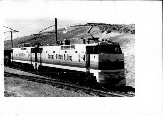 1985 Desert Western Railway Train Ge E60 C Engine Railroad 5x7 Photo X2200s N