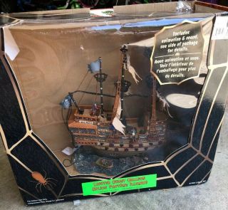 Lemax Halloween Spooky Town Lighted Ghost Galleon Boat Pirate Ship 35781 2003