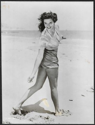 Early Barefoot Outlaw Publicity Jane Russell Pin - Up 1940s Vintage Photograph