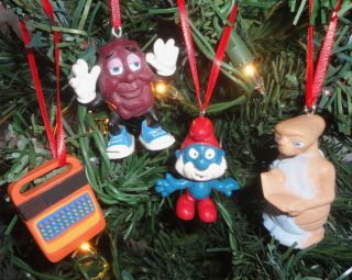 (4) Vintage 1980s Custom Christmas Ornaments E.  T.  Papa Smurf California Raisin,