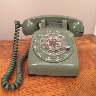 Vintage Bell System Rotary Dial Telephone 500 C/d 10 - 72 Green Desk Phone