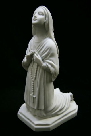 Saint St Bernadette Of Lourdes Kneeling Catholic Religious Statue Sculpture