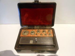 Vintage Scientific Gold Scale Weights Bakelite Box Selby & Co Analite Pty Ltd