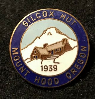Silcox Hut 1939 Mt Hood Skiing Ski Pin Oregon Souvenir Travel Resort Lapel