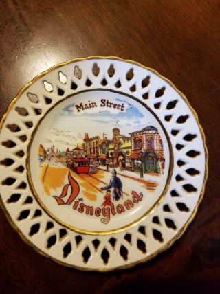 1950s Disneyland Main Street Souvenir Plate,  Eleanore Wellborn Art Productions