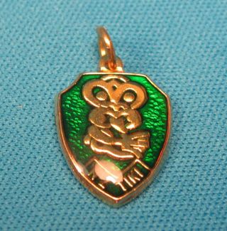 Zealand Nz Tiki Souvenir Green Enamel Travel Shield Charm Small Pendant
