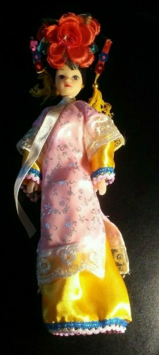 Asian Chinese Wood Geisha Doll Cc898xxx