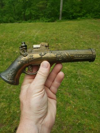Vintage Tobacco Gun Lighter Tobacciana