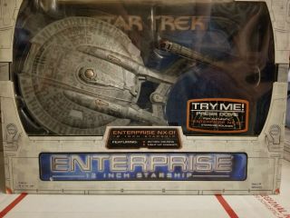Art Asylum Diamond Select Star Trek Nx - 01 Enterprise Scott Bakula