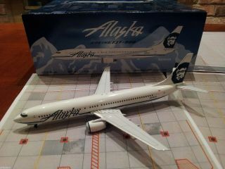 Inflight200 Alaska Airlines B 737 - 990 1:200 - If739003 1990s Color N305as