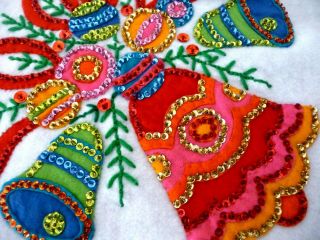 Vtg MID CENTURY 60 ' s 70 ' s FELT Sequin CHRISTMAS Table Cloth TOPPER Tree Skirt 3