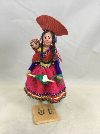 Vintage Peruvian Maiden Figurine 5.  75 " Doll With Child Baby Peru Fashion