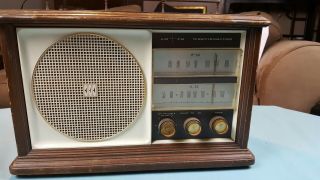 Vintage Westinghouse Wood Tube Radio.  Model H778n7.