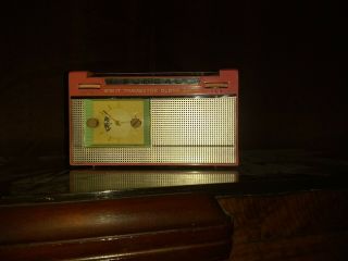 Vintage Antique Mid - Century Collectible Art Deco Transistor Clock Radio Am