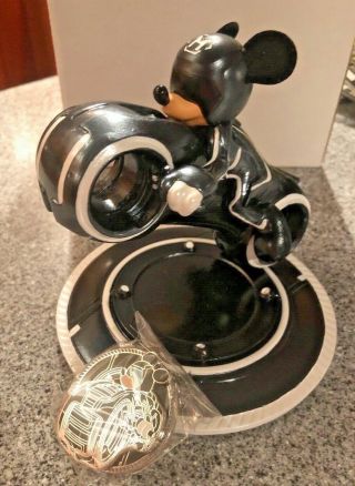 Disney Mickey Mouse Tron Figurine And Pin Set Rare Htf Le 250