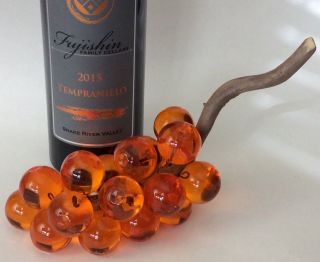 Vintage Acrylic Lucite Orange Grapes Cluster Small 1.  25 " Diam