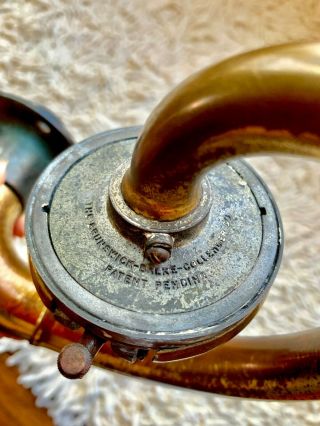 THE BRUNSWICK - BALKE COLLENDER Co.  PETENT PENDING Phonograph Brass Tone Arm 6