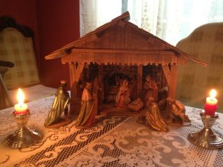 Vintage Nativity Scene: Big Wood Stable & Manger W 