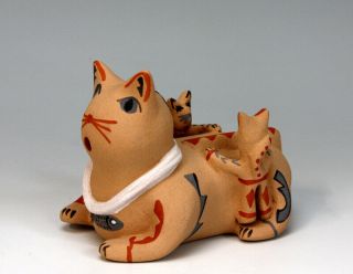 Jemez Pueblo American Indian Pottery Cat Storyteller - Robert Fragua 2