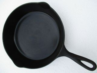 Wapak cast iron skillet,  no.  7 with heat ring,  GC, 4