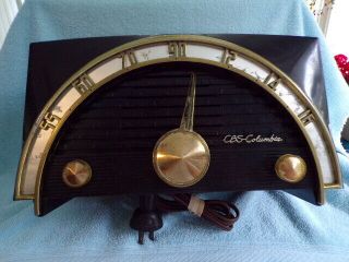 Columbia / Cbs Deco Radio From 1940 