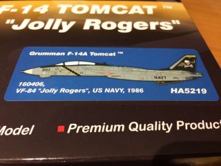 Hobbymaster 1:200,  U.  S.  Navy,  Grunman F - 14a Tomcat,  Jolly Rodgers