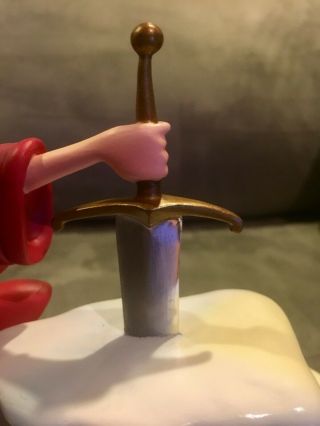 DISNEY 2002 DISNEYANA CONVENTION SWORD in the STONE FIGURE LE 500 Signed 6