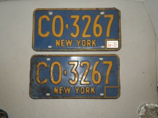 Pair Ny York 1966 - 1972 Blue & Yellow License Plates W/ 1972 Sticker Co - 3267