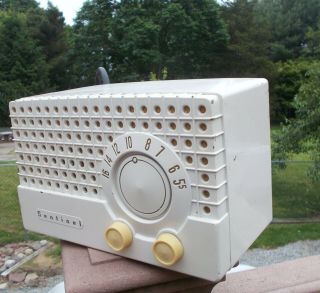 Vintage Sentinel Radio Model 343 BakeLite White Large Dial Tubes 1952 3