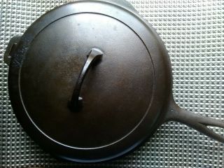 Griswold No.  8 Cast Iron Skillet And Lid With Hinge