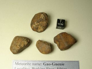 Meteorite Gao - Guenie,  Chondrite H5,  Stones 48,  2 G,  Fall 1960