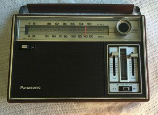 Vintage Panasonic Rf - 933 Am/fm Portable Radio Brown Leather Case