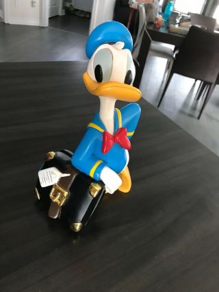 Extremely Rare Walt Disney Donald Duck Leaning On Suitcase Figurine Statue