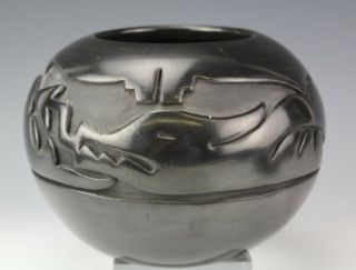 Signed Mida Tafoya Santa Clara Native American Pueblo Pottery Carved Vase Nr Jlb