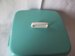 Vintage 1950s Blue/Teal Square Plastic Cake Keeper Holder Stand Cover 5