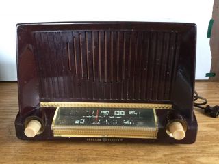 Vintage Ge Model 422/404 Bakelite Case Tube Table Radio General Electric