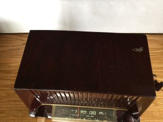 Vintage GE model 422/404 Bakelite Case Tube Table Radio General Electric 2