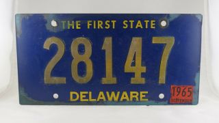 1965 Delaware Passenger License Plate - - Raised Letters
