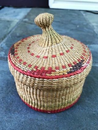 Vintage Tlingit/makah/nw Coast Native American Lidded Basket With Knob Handle