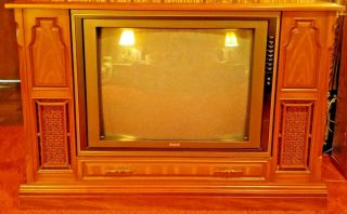 Vintage Rca 25 Inch Wood Console Tv -